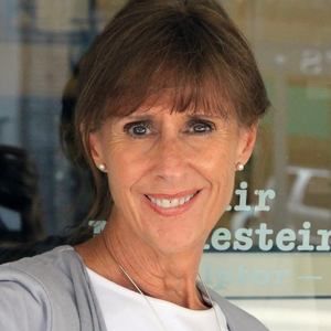 Meet your Posher, Brenda